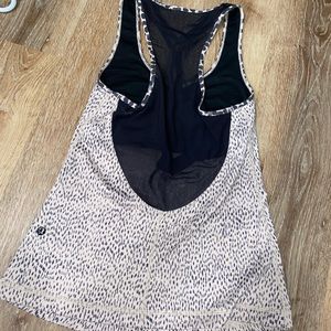 Lululemon tank